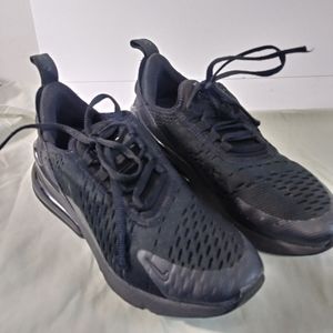 COPY - Nike Air Max 270 BG Triple Black BQ5776-00…